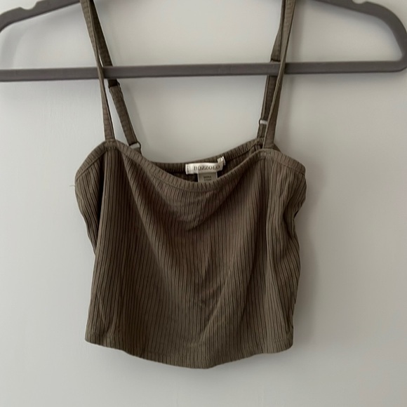 Bozzolo Super Soft Green Crop Tank Top - Picture 2 of 5